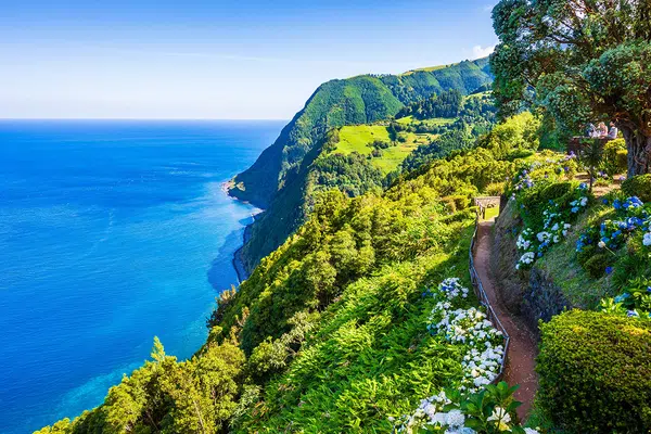 Azoren - Vulkane, Krater und Küsten - wandern auf São Miguel